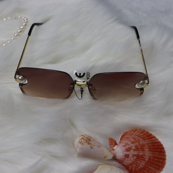 Women's Square Faux Pearls Sunglasses - Picture 7 of 11